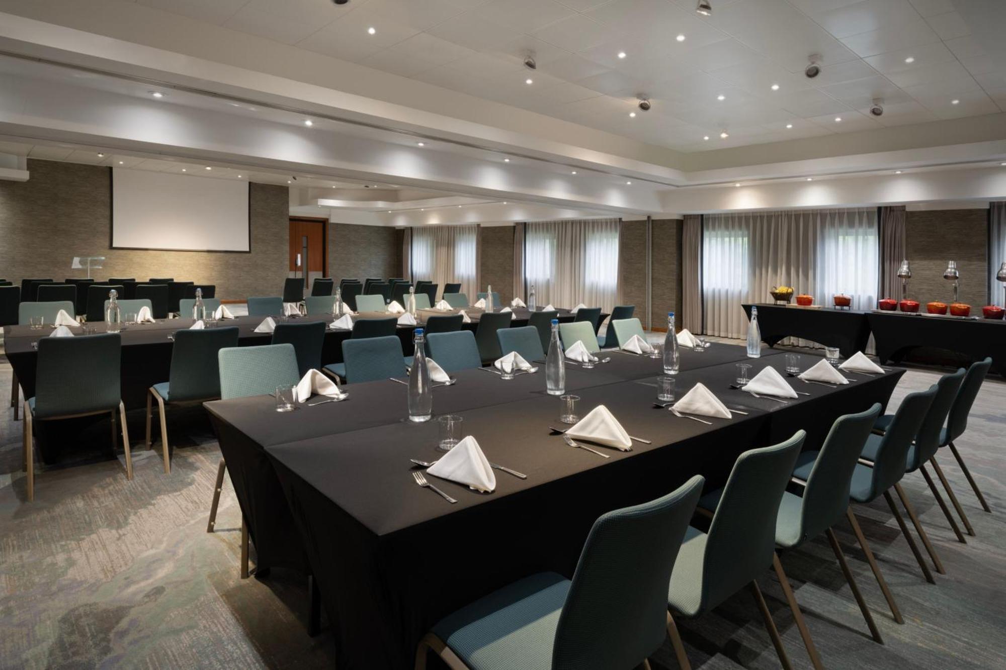 Delta Hotels By Marriott Manchester Airport Hale  Eksteriør bilde