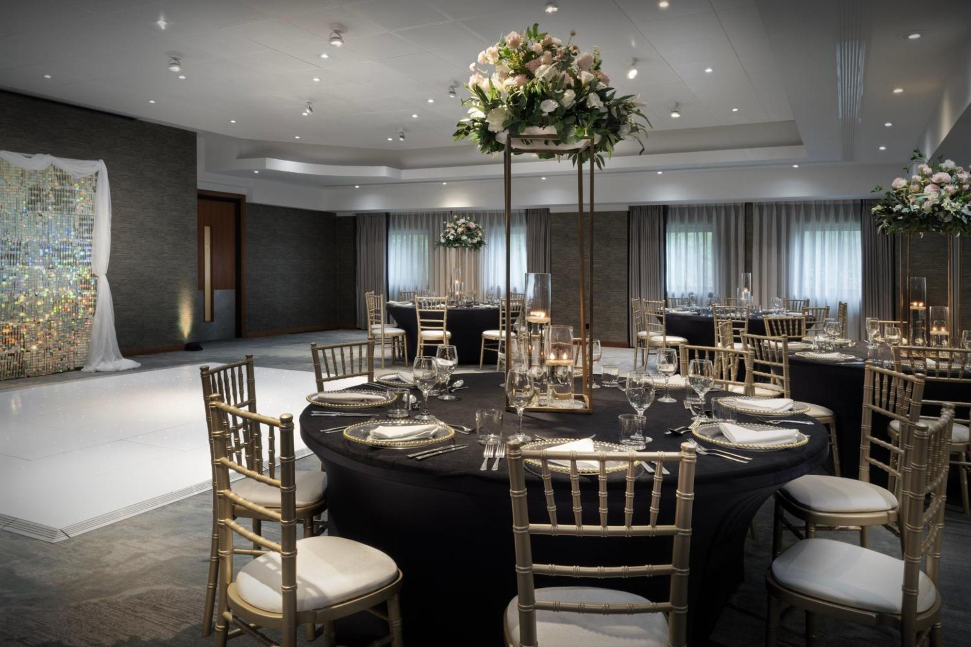 Delta Hotels By Marriott Manchester Airport Hale  Eksteriør bilde